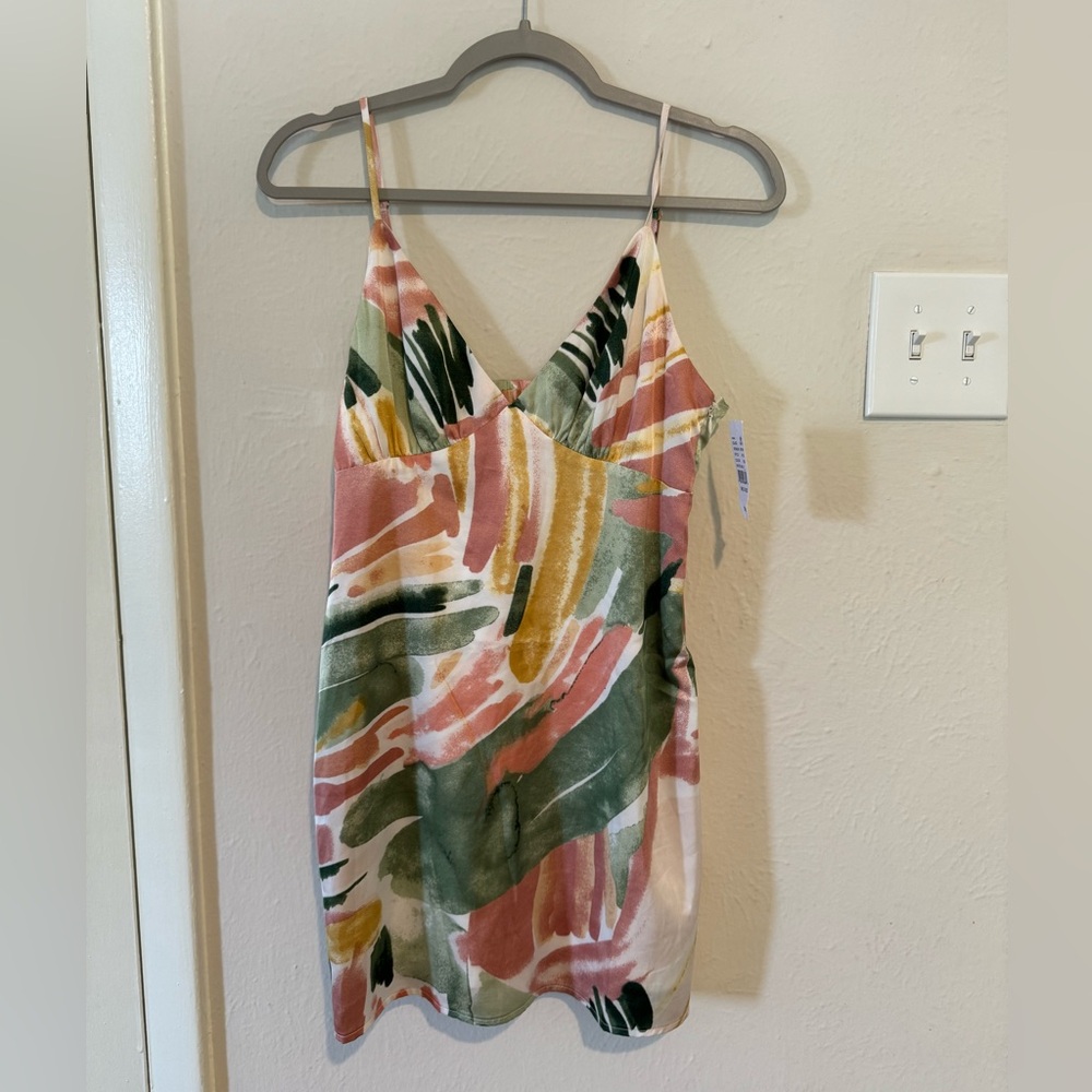 Women’s mini dress with side zipper, size medium